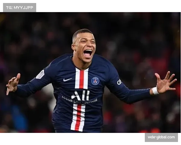 杜埃年轻活力注入法国前场 巴黎天才技术细腻为姆巴佩提供进攻配合选择